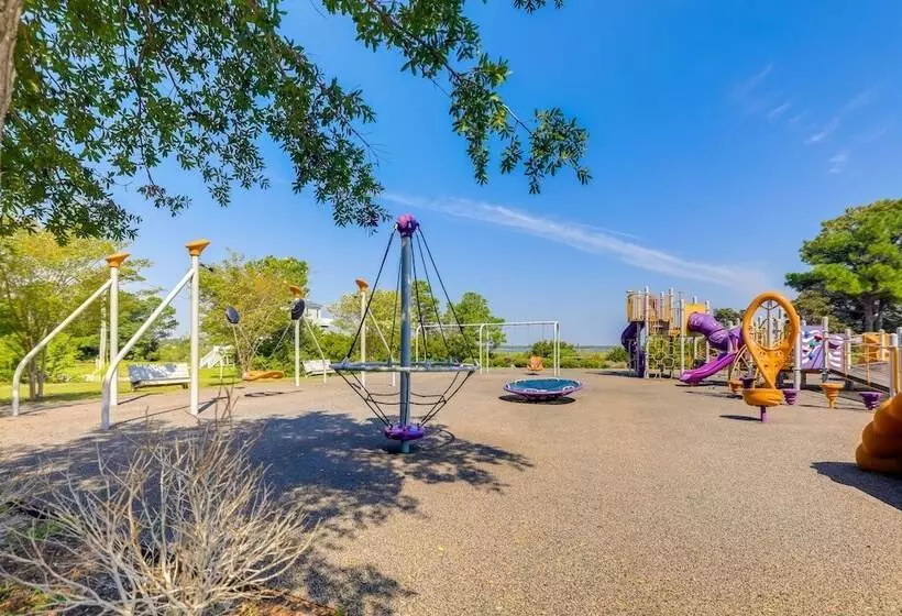 Emerald Isle Vacation Rental, Walk To Beach!