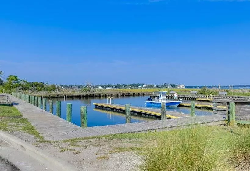 Emerald Isle Vacation Rental, Walk To Beach!