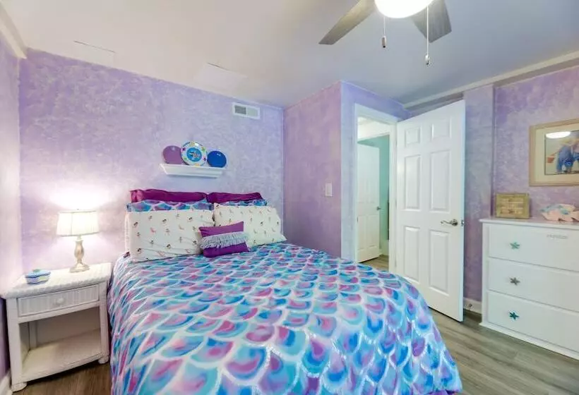 Emerald Isle Vacation Rental, Walk To Beach!