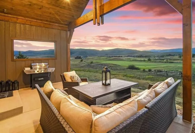 Home On Golf Course W/ Hot Tub, Near Grand Lake