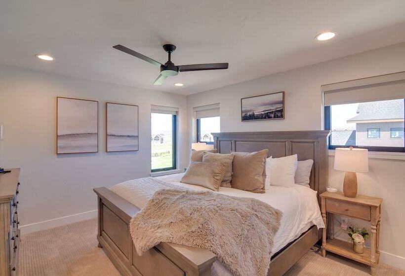 Home On Golf Course W/ Hot Tub, Near Grand Lake