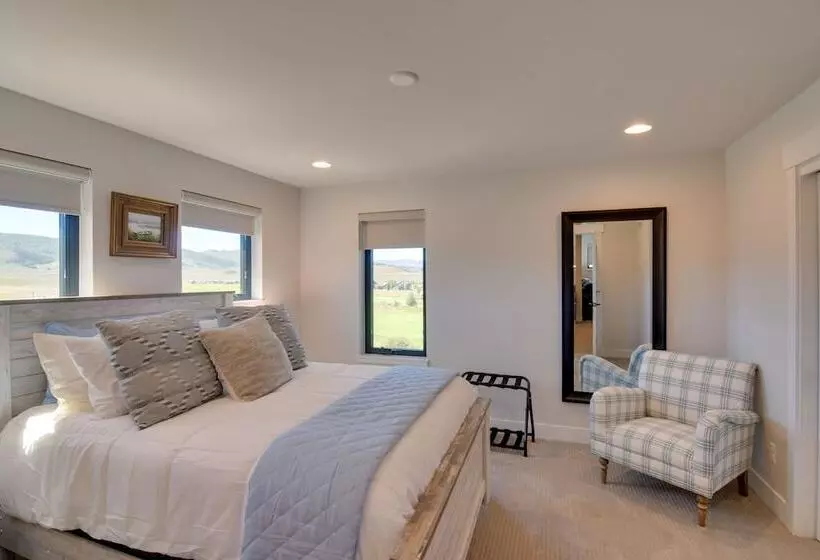 Home On Golf Course W/ Hot Tub, Near Grand Lake