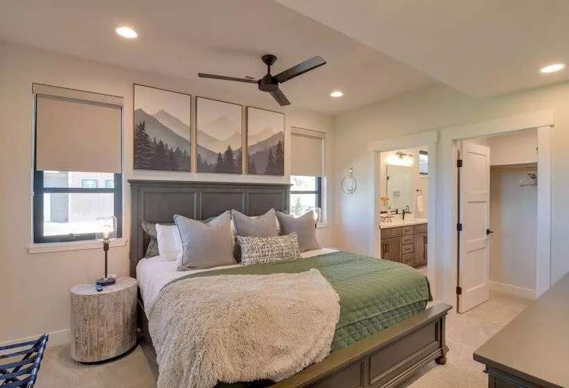 Home On Golf Course W/ Hot Tub, Near Grand Lake