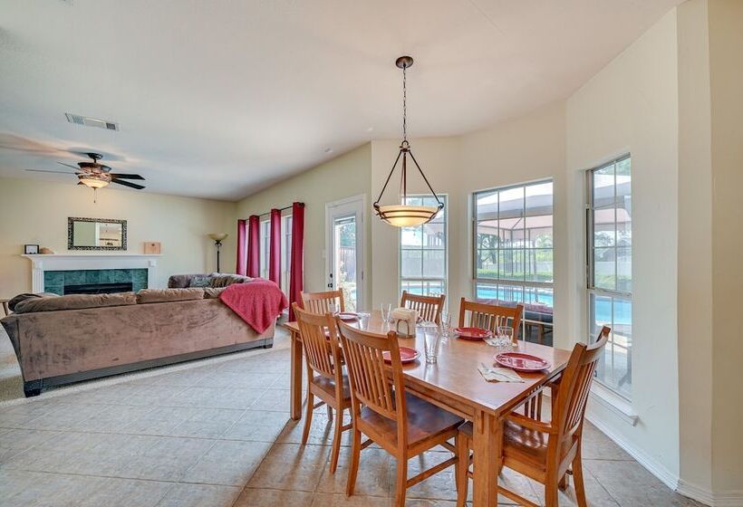 Harmony House Texas  In Carrollton: Private Pool!