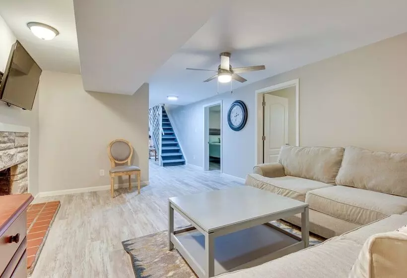 Home W/ Hot Tub + Deck ~ 3 Mi To Ark Encounter!