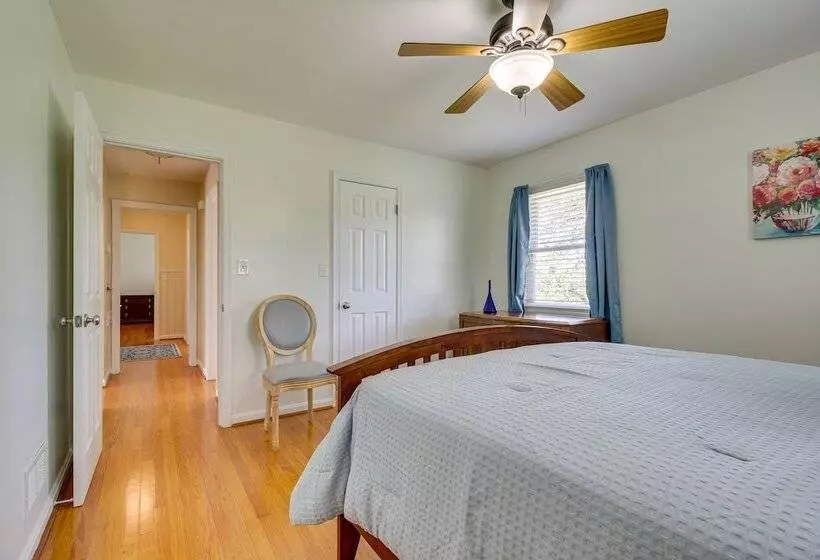 Home W/ Hot Tub + Deck ~ 3 Mi To Ark Encounter!