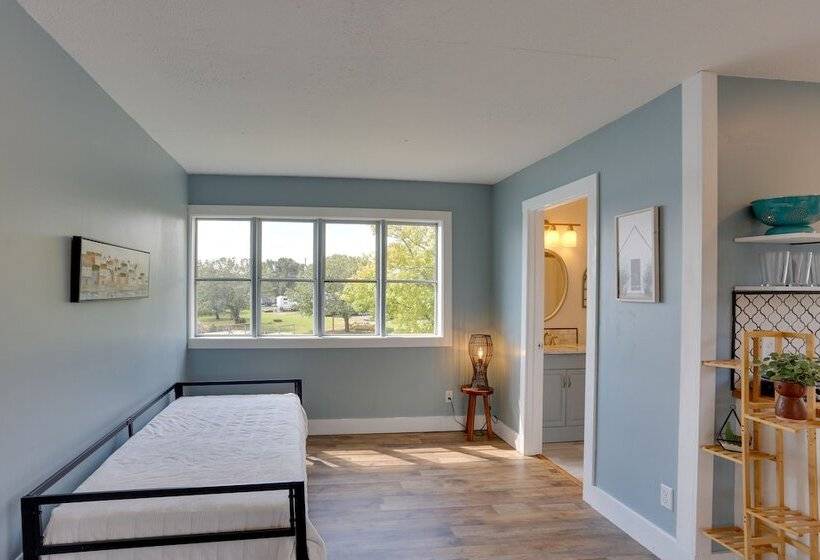 Lakefront Alabama Escape W/ Boat Dock & Fire Pit!