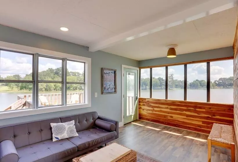 Lakefront Alabama Escape W/ Boat Dock & Fire Pit!