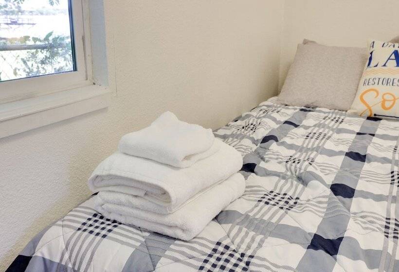 Quiet Lakefront Clearlake Vacation Rental!