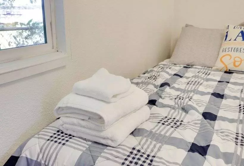 Quiet Lakefront Clearlake Vacation Rental!