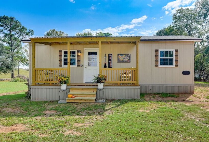 Modern Winnie Cottage W/ Grill On Half Acre!