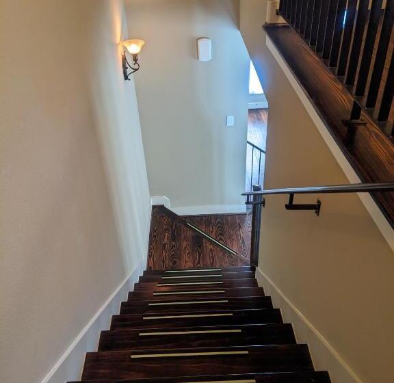 Mycrib Houston Hostel