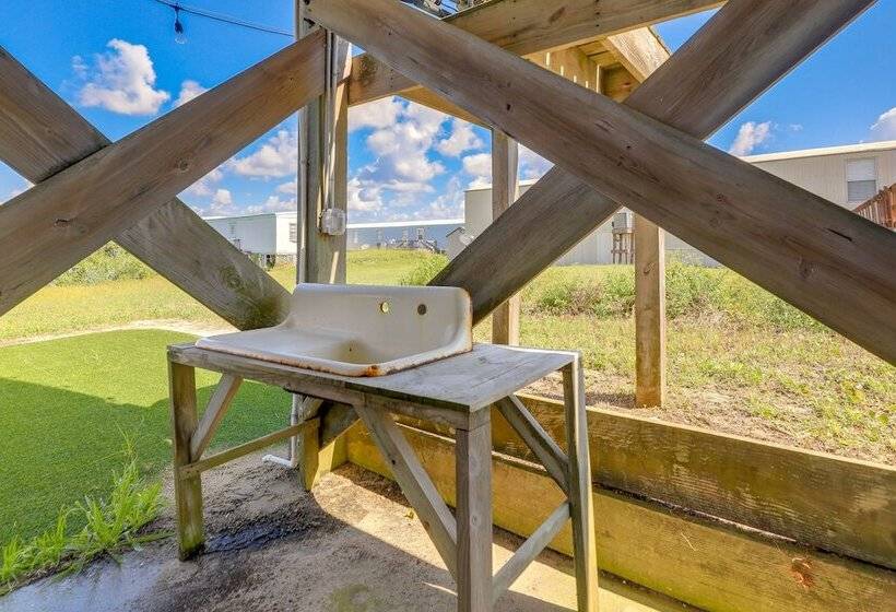 North Topsail Beach Home Walk To The Ocean!