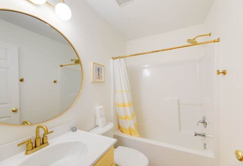 North Topsail Beach Home Walk To The Ocean!