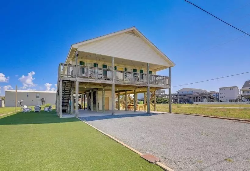 North Topsail Beach Home   Walk To The Ocean!