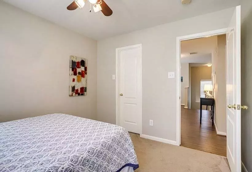 Pet Friendly Tomball Home ~ 8 Mi To Burroughs Park
