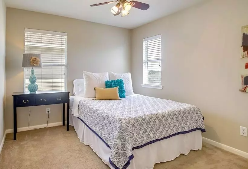 Pet Friendly Tomball Home ~ 8 Mi To Burroughs Park