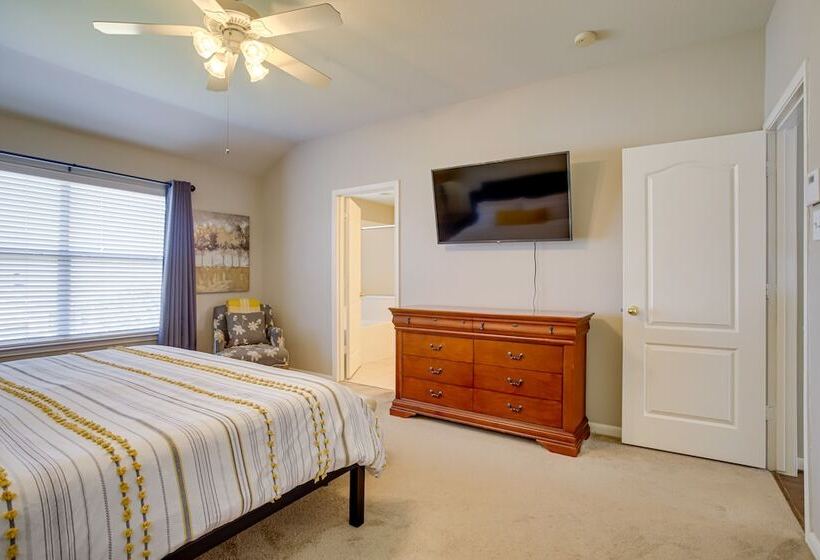 Pet Friendly Tomball Home ~ 8 Mi To Burroughs Park