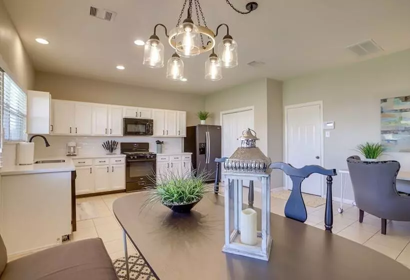 Pet Friendly Tomball Home ~ 8 Mi To Burroughs Park