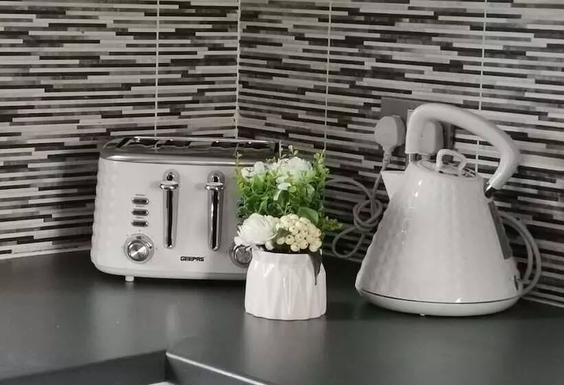 Residenssi Olive And Carol S Beautiful 3 Bed House In Walsall