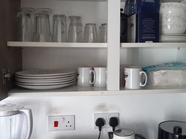 住所  Rushden Retreat   3 Bedroom House