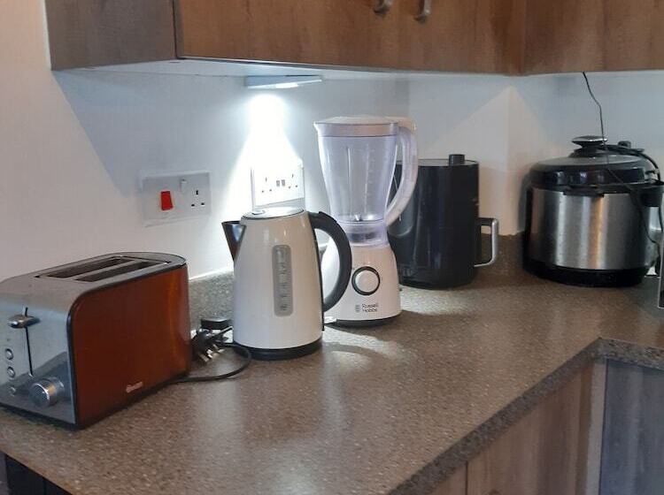 住所  Rushden Retreat   3 Bedroom House