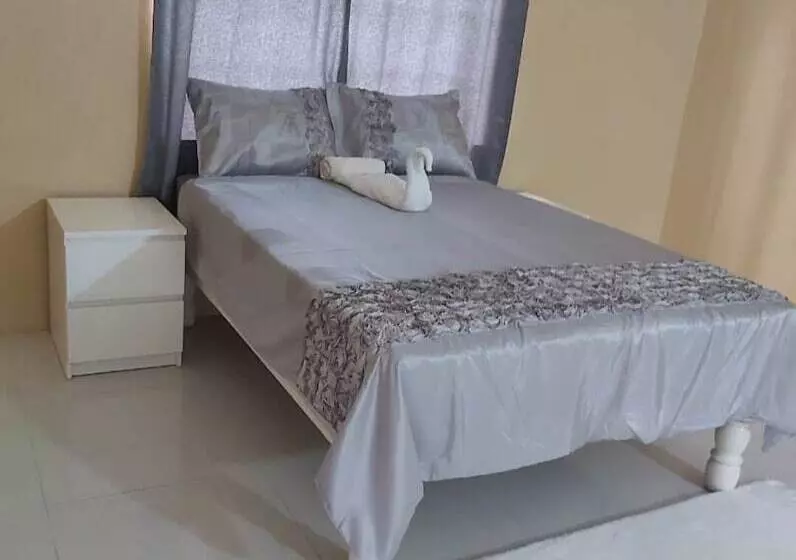 اقامتگاه Tropical Paradise Sea View Villa In Ocho Rios