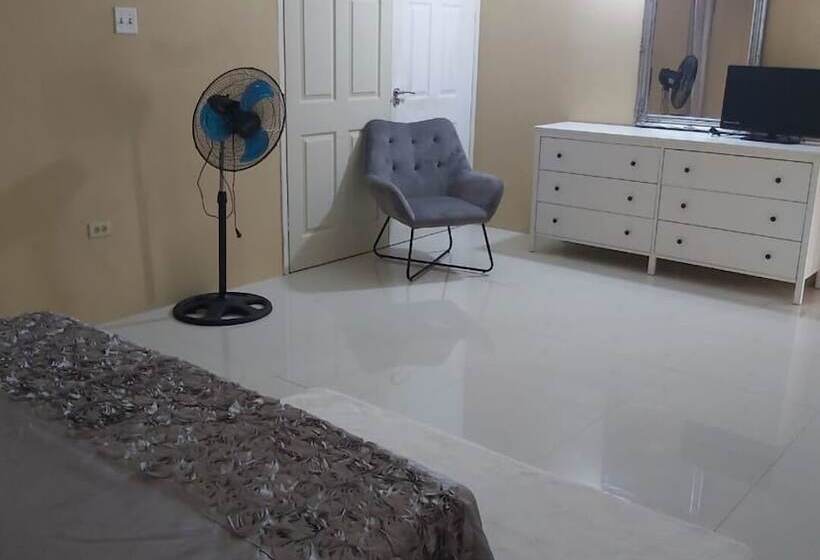 اقامتگاه Tropical Paradise Sea View Villa In Ocho Rios