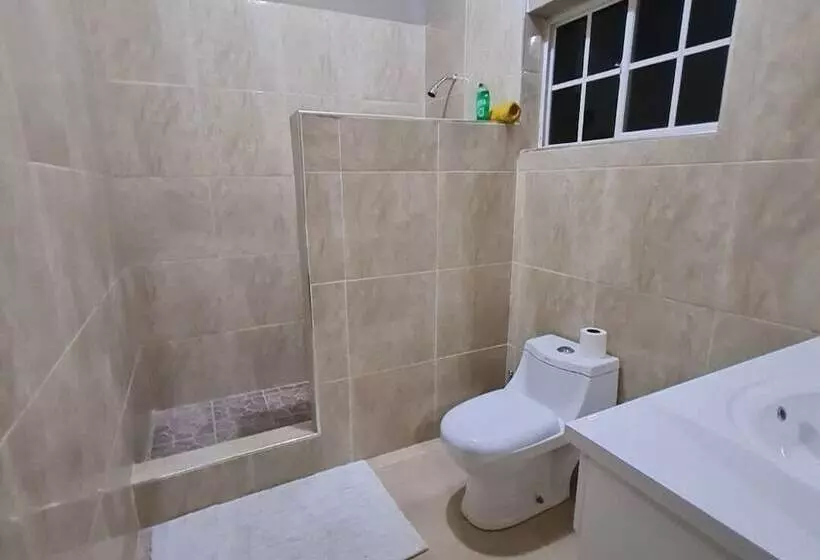اقامتگاه Tropical Paradise Sea View Villa In Ocho Rios