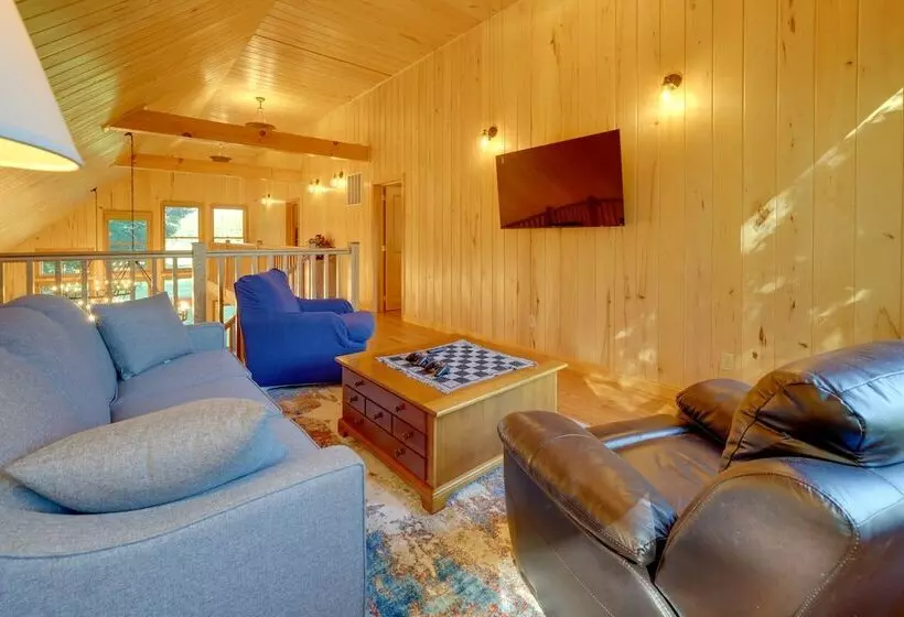 Riverfront West Virginia Cabin W/ Screened In Deck