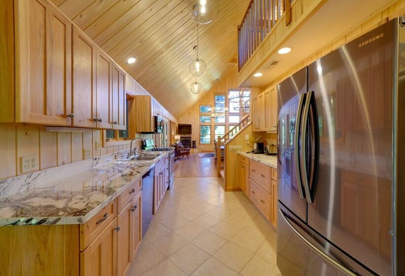 Riverfront West Virginia Cabin W/ Screened In Deck