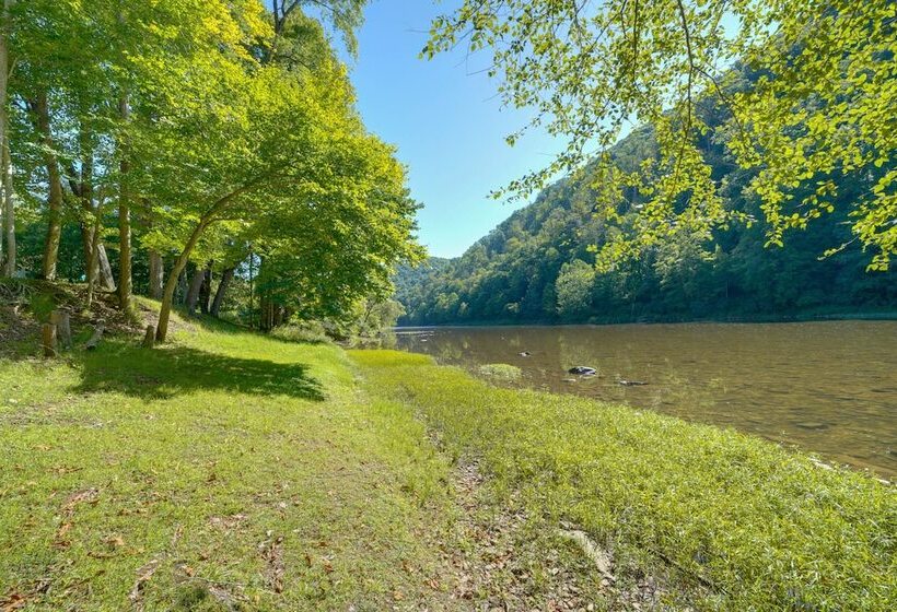 Riverfront West Virginia Cabin W/ Screened In Deck
