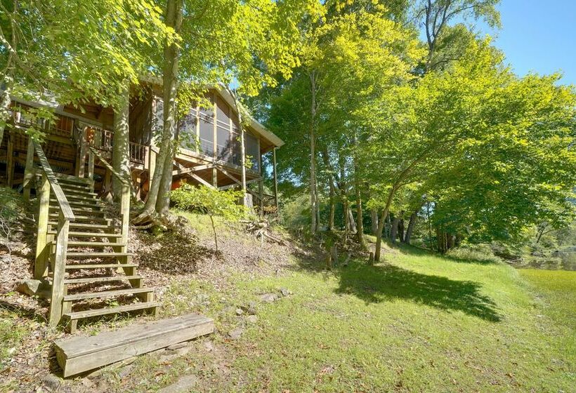 Riverfront West Virginia Cabin W/ Screened In Deck