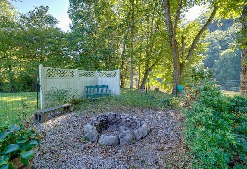Riverfront West Virginia Cabin W/ Screened In Deck
