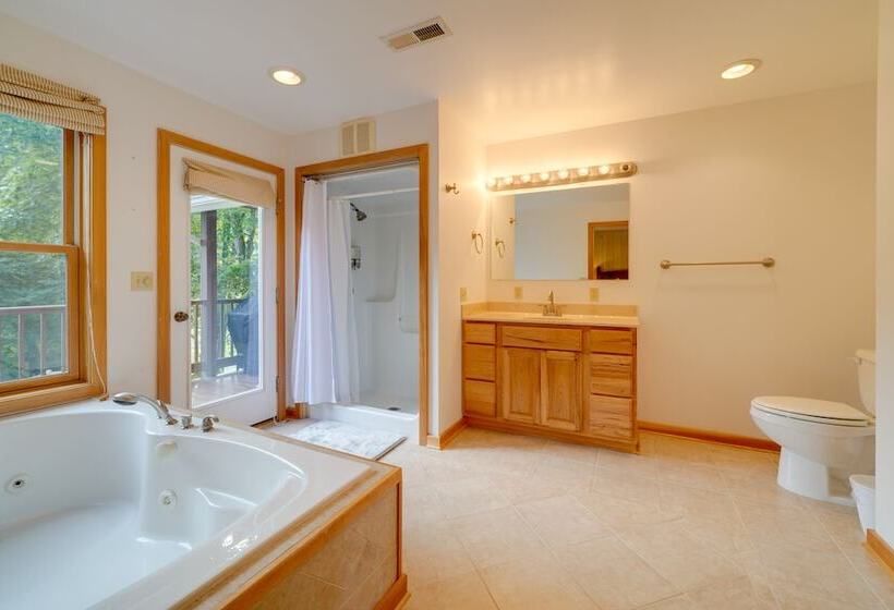 Riverfront West Virginia Cabin W/ Screened In Deck