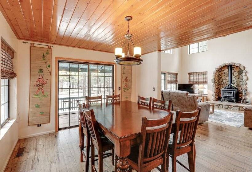 Rural Cabin Bordering Coconino National Forest!