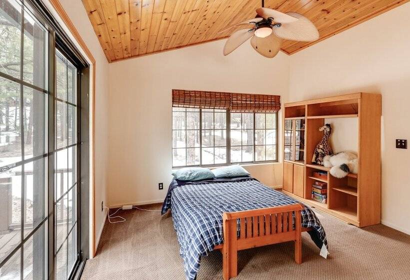 Rural Cabin Bordering Coconino National Forest!