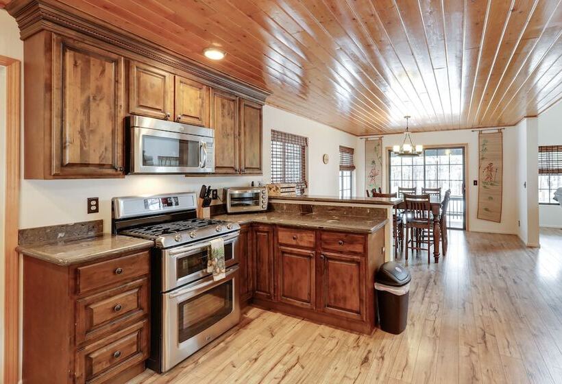 Rural Cabin Bordering Coconino National Forest!