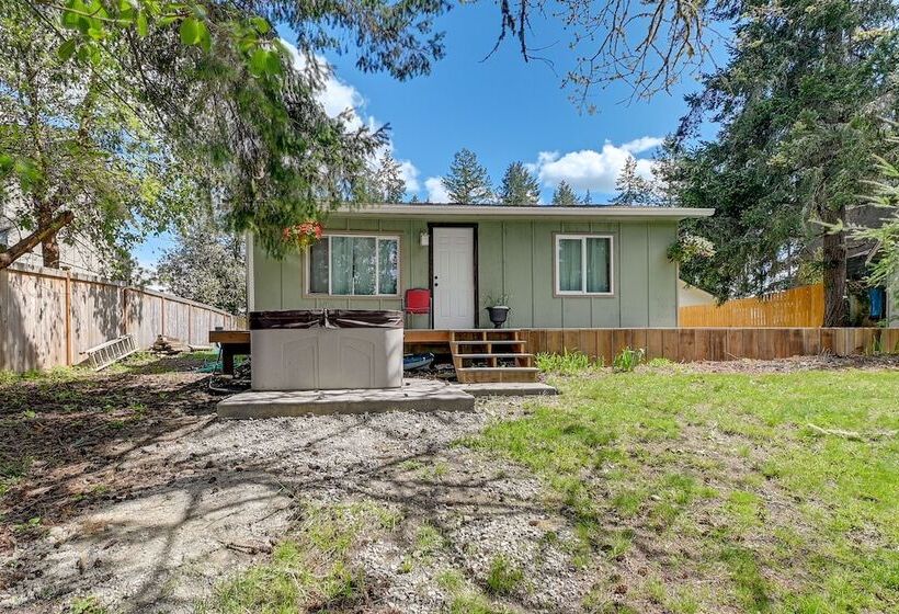 Rustic Allyn Cabin: Private Isl Community W/ Kayak