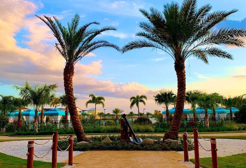 Sandy Bottoms At Margaritaville