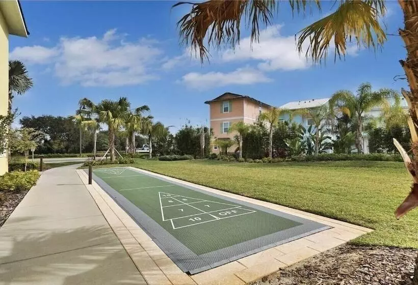 Sandy Bottoms At Margaritaville