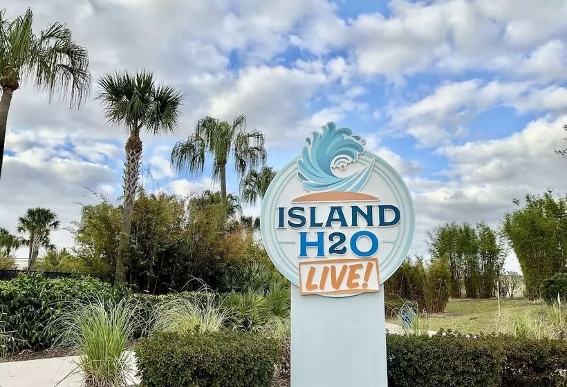 Sandy Bottoms At Margaritaville