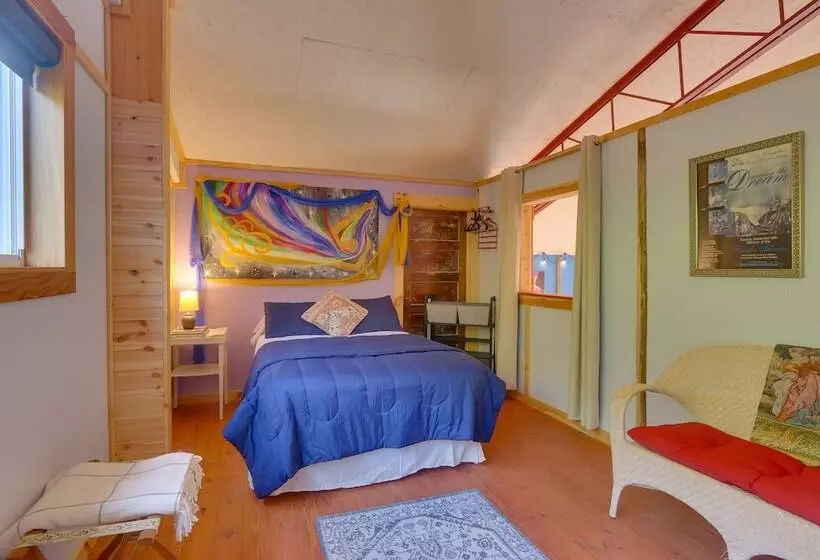 Secluded Berkeley Springs Home W/ Fire Pit + Deck!