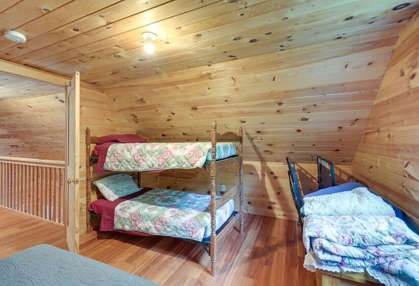 Secluded Harmony Cabin W/ Deck, Dock, Boats!