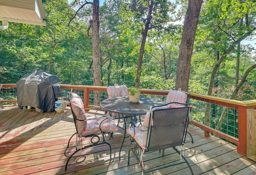 Secluded Ozark Mtn Cottage W/ Wraparound Deck