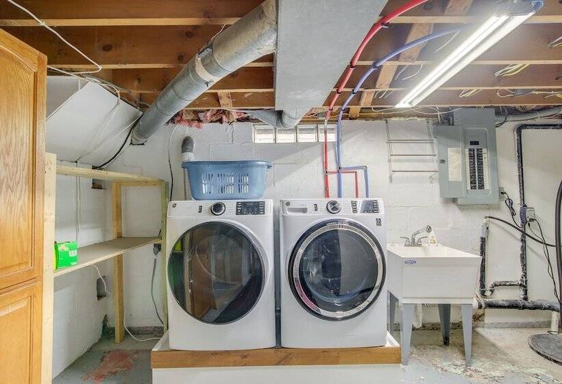 Shawano Vacation Rental: Close To Main Street!