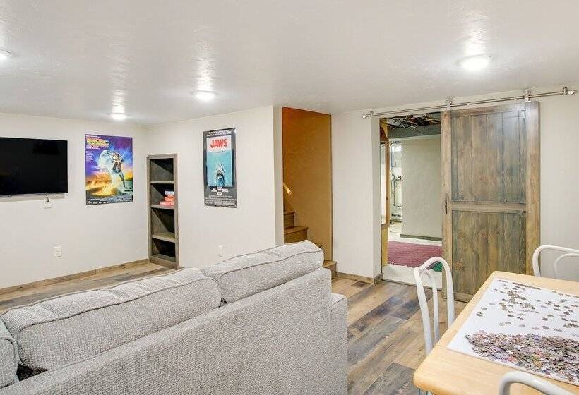 Shawano Vacation Rental: Close To Main Street!