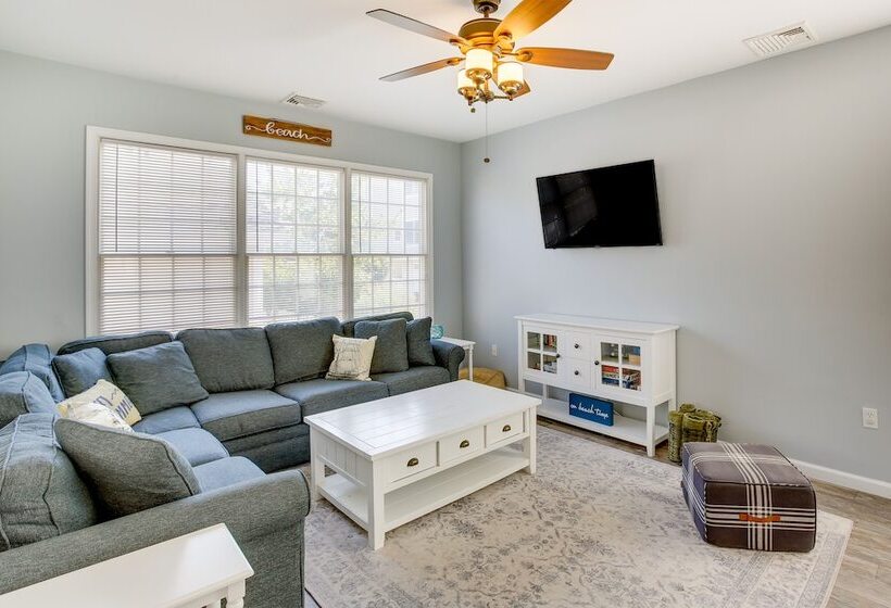 Sunny Atlantic City Home: Walk To Beach!