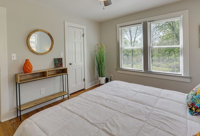 Vibrant Fayetteville Home Walk Downtown!