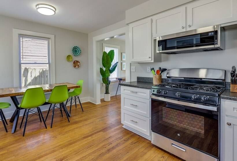 Vibrant Fayetteville Home Walk Downtown!